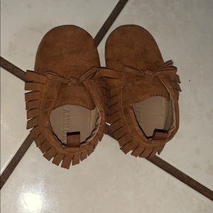 Infant soft bottom moccasins size 12-18 month